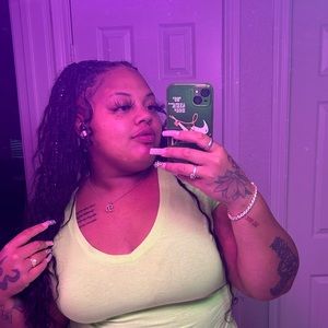 Meet your Posher, Keyera